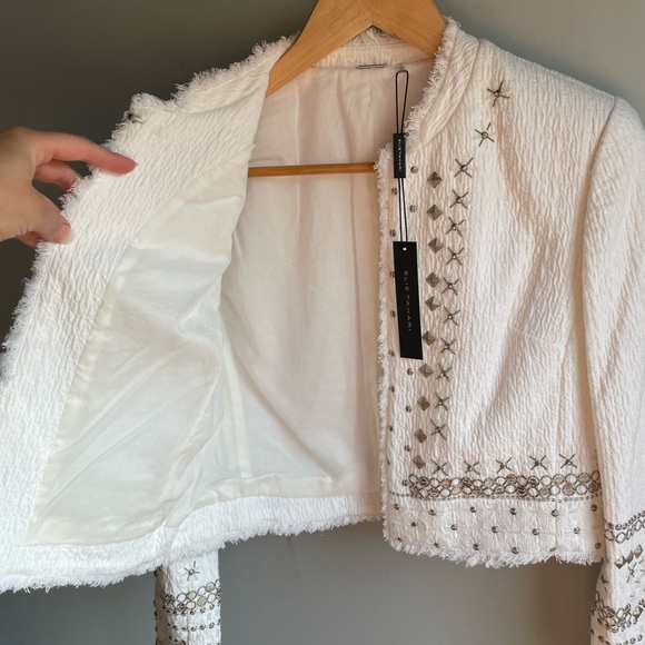 NWT Elie Tahari White Doris Embellished Jacket Suit
Size: S - Picture 10 of 16
